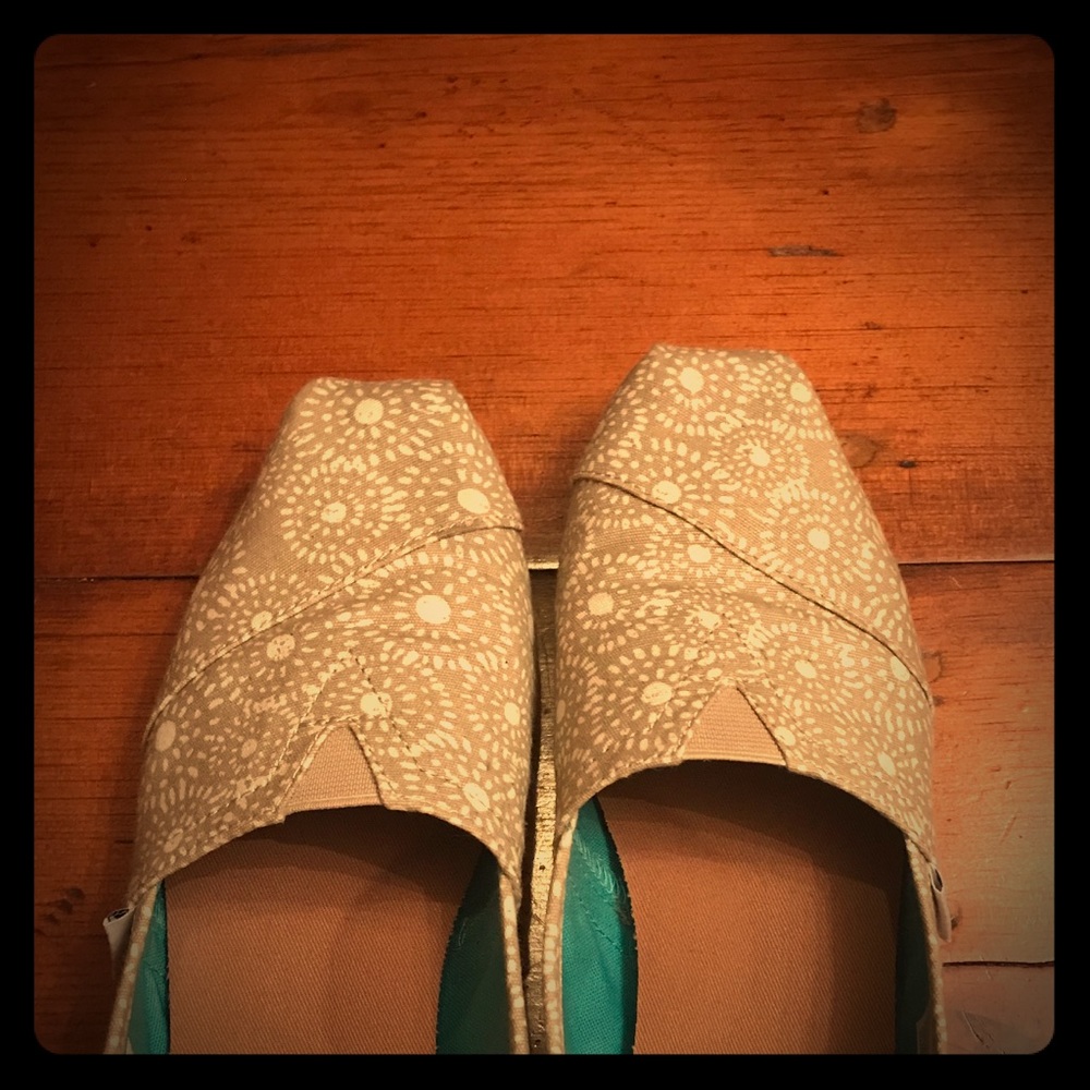 Classic TOMs in Shibori Dots